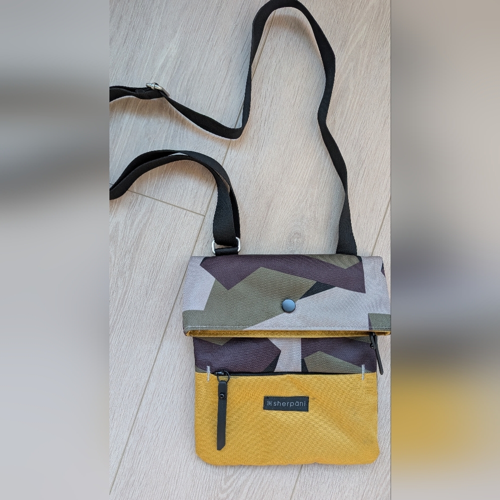 Stylish Camouflage Crossbody Bag